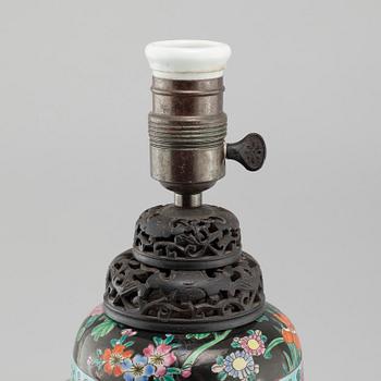 A Chinese porcelain table lamp, first half of the 20th century.