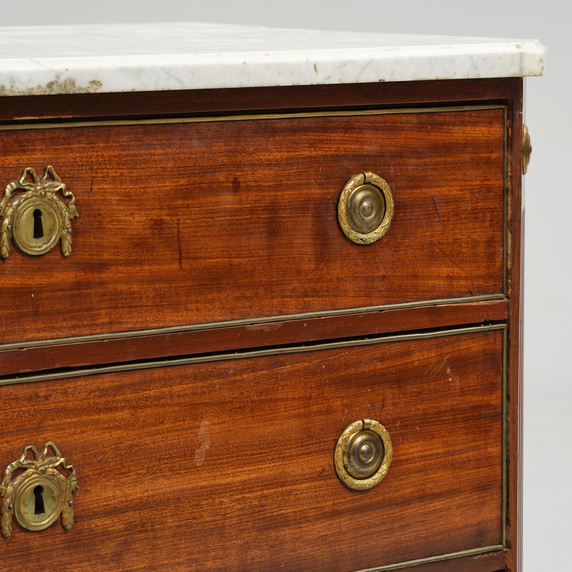 A late Gustavian mahogany commode, Stockholm, late 18th century.