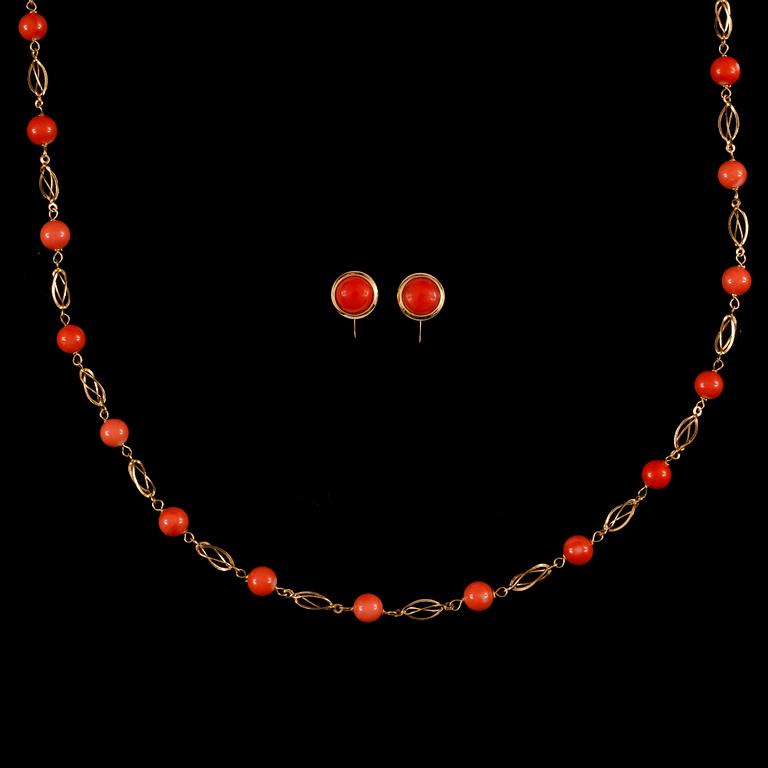 HALSBAND samt ÖRHÄNGEN, 18k guld samt korall.