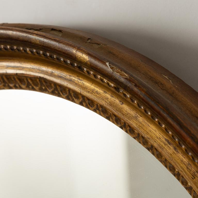 A pair of Gustavian style mirror sconces, early 20th centruy.