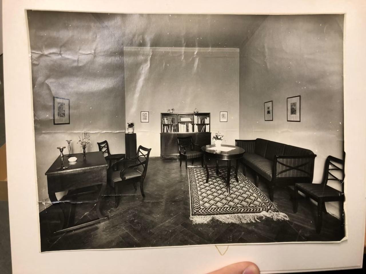 Carl Malmsten, Four chairs, Swedish Grace, Svenska Möbelfabrikerna Bodafors, 1920s.