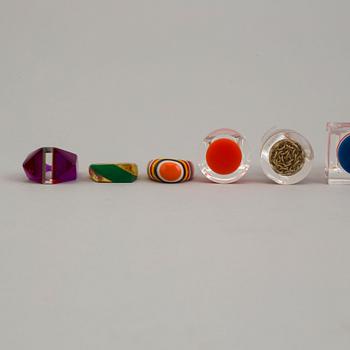 a set of 16 plastic rings, 1970's.