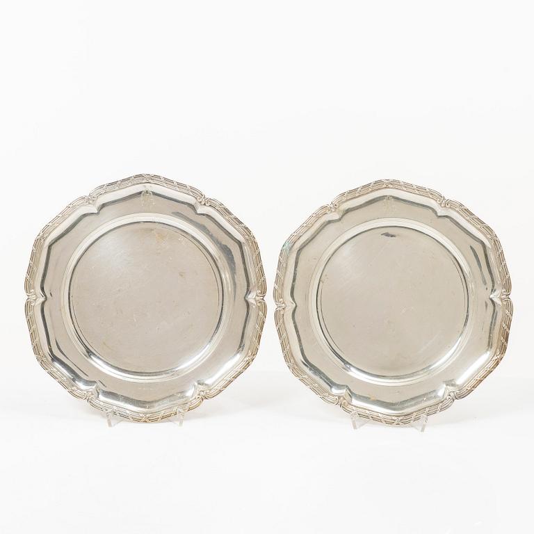 Plates, a pair, silver, GAB, Stockholm, 1928.