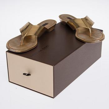 SKOR, Louis Vuitton.