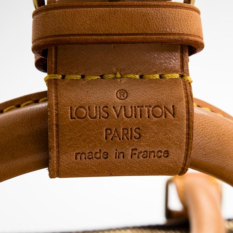 Louis Vuitton, a Monogram Canvas 'Keepall 55 Bandoulière' weekend bag.