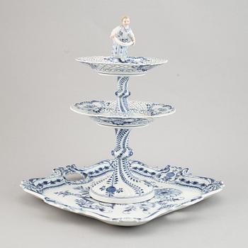 A Porcelain tray and cake stand, Meissen, 20th Century.