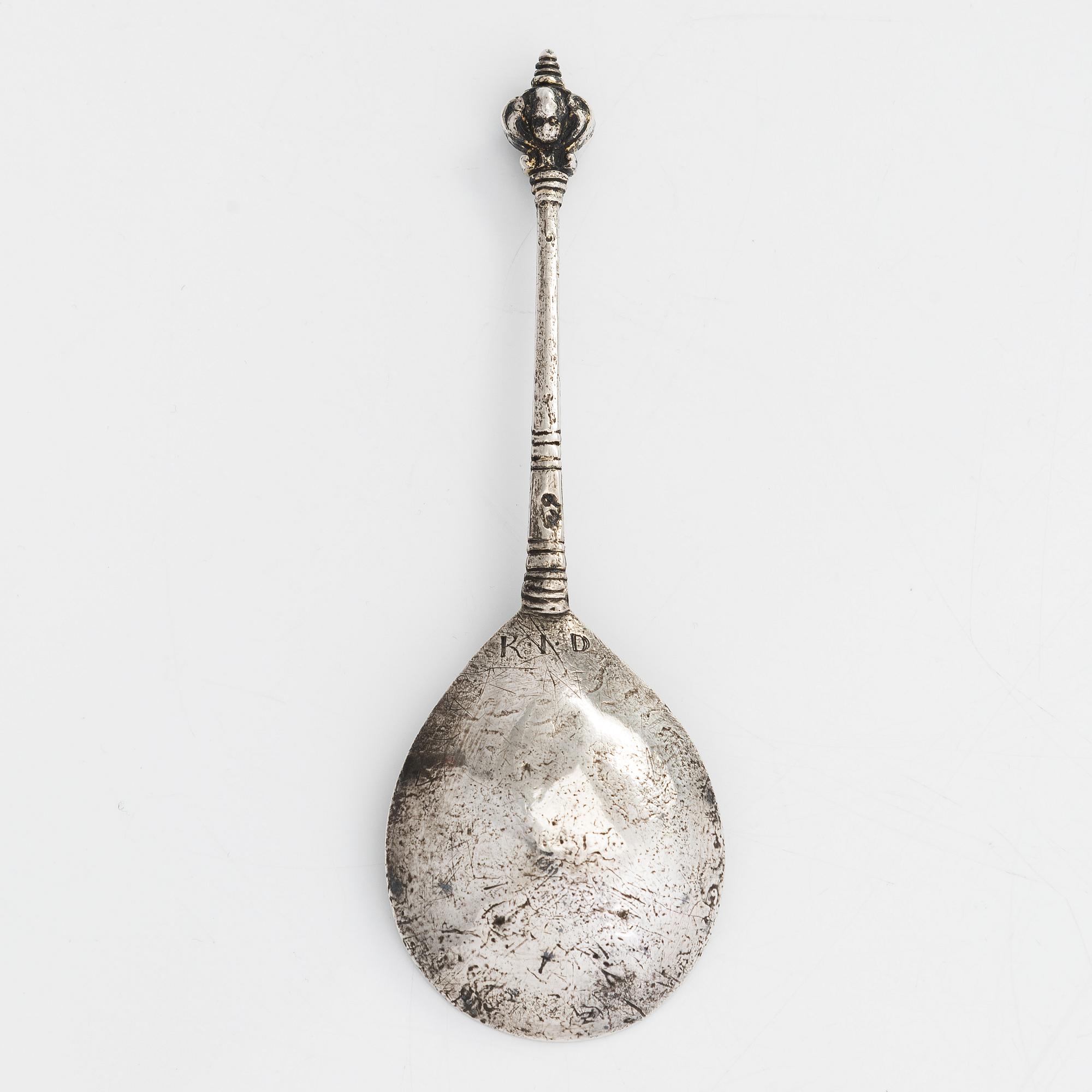 Brännvinssked, silver, barock, 1600-tal. Icke identifierad stämpel.