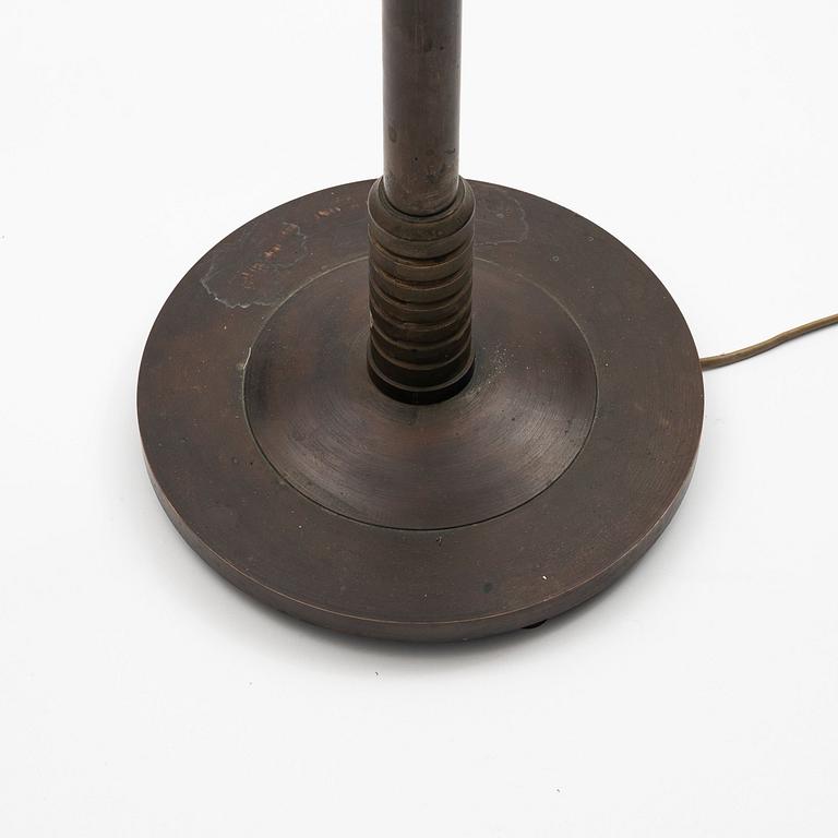 Poul Henningsen, golvlampa, "PH-80", Louis Poulsen, Danmark, 1900-talets mitt.