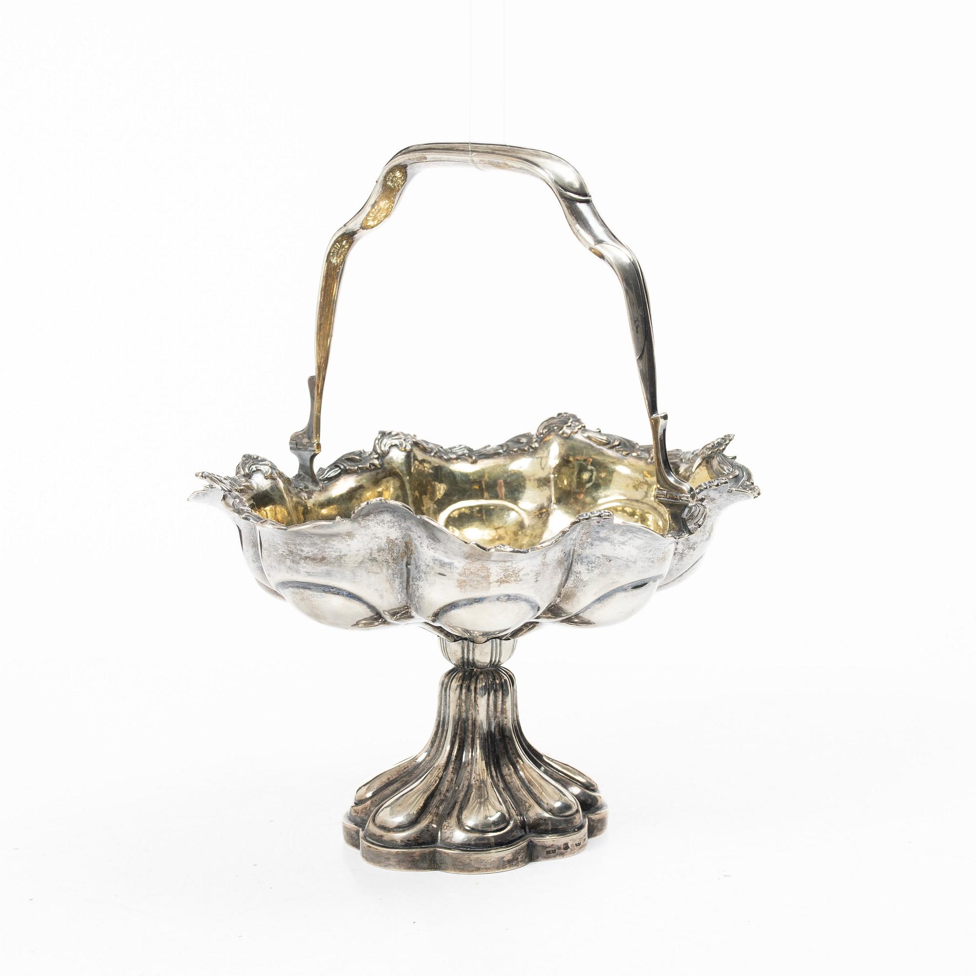Gustaf Adolf Strömbäck, brödkorg, silver, Helsingfors, Finland, 1844.