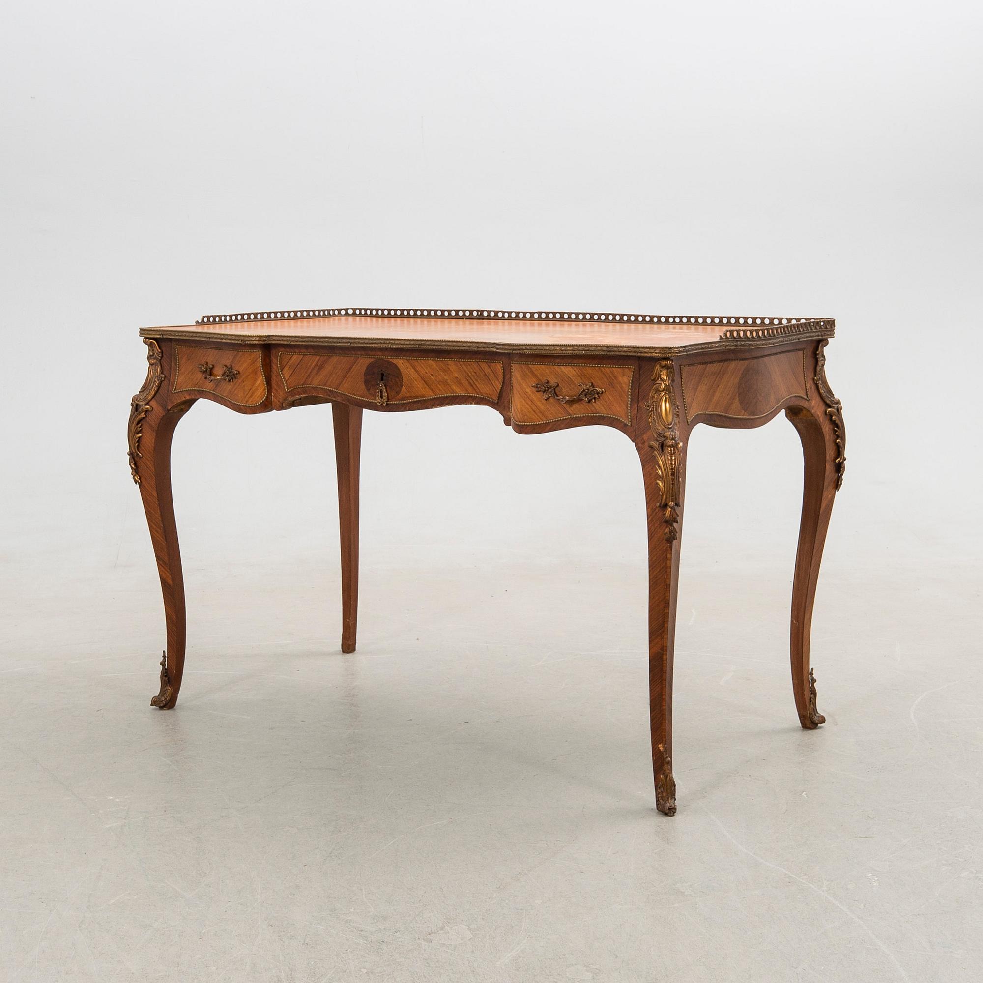 Desk, Rococo style, first half of the 20th century.