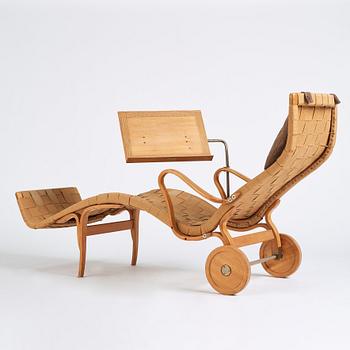 Bruno Mathsson, a rare easy chair for Firma Karl Mathsson, Värnamo, Sweden 1940s.