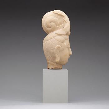 BODHISATTVA, marmor, Tang-stil,  troligen 1700-tal.