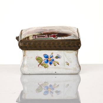 Dosor, tre stycken. Europa, 1700-tal.