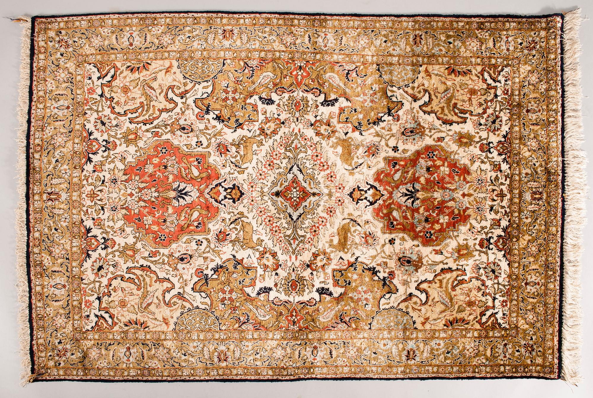 MATTA, silke, Qum, Iran 1960-70-tal. 156x108 cm.