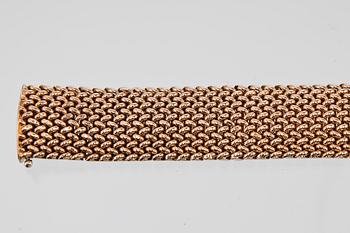 A GOLDEN BRACELET.