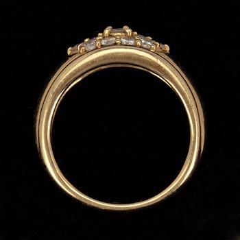 RING, guld 18K, diamanter tot. 0,50 ct.
