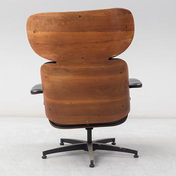 A 'Mr. Chair' easy chair by George Mulhauser for Plycraft, designed 1959.