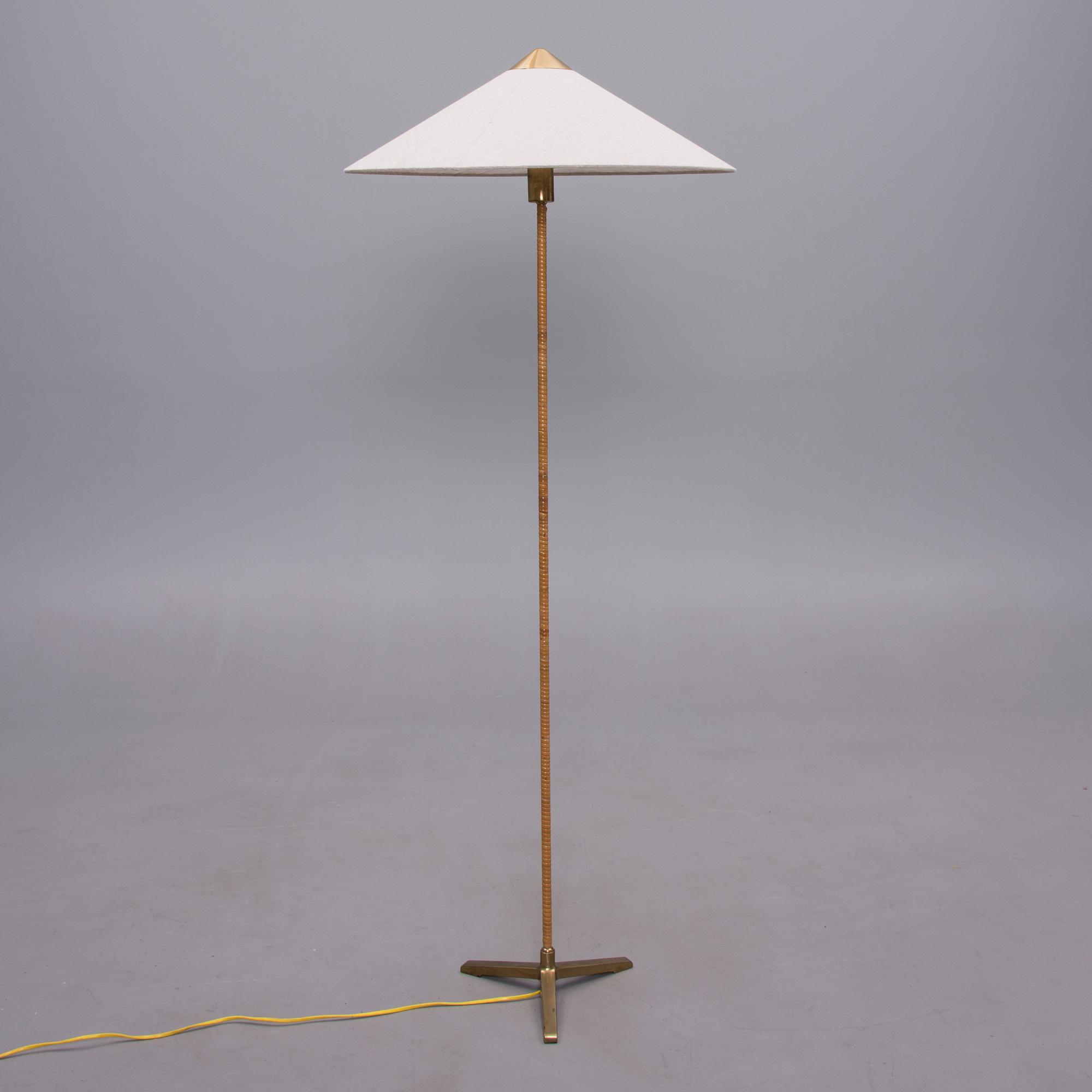 GOLVLAMPA,  Paavo Tynell, Taito 1940-luku.