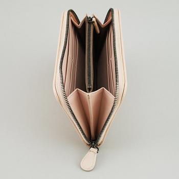 BOTTEGA VENETA, a intrecciato leather wallet.