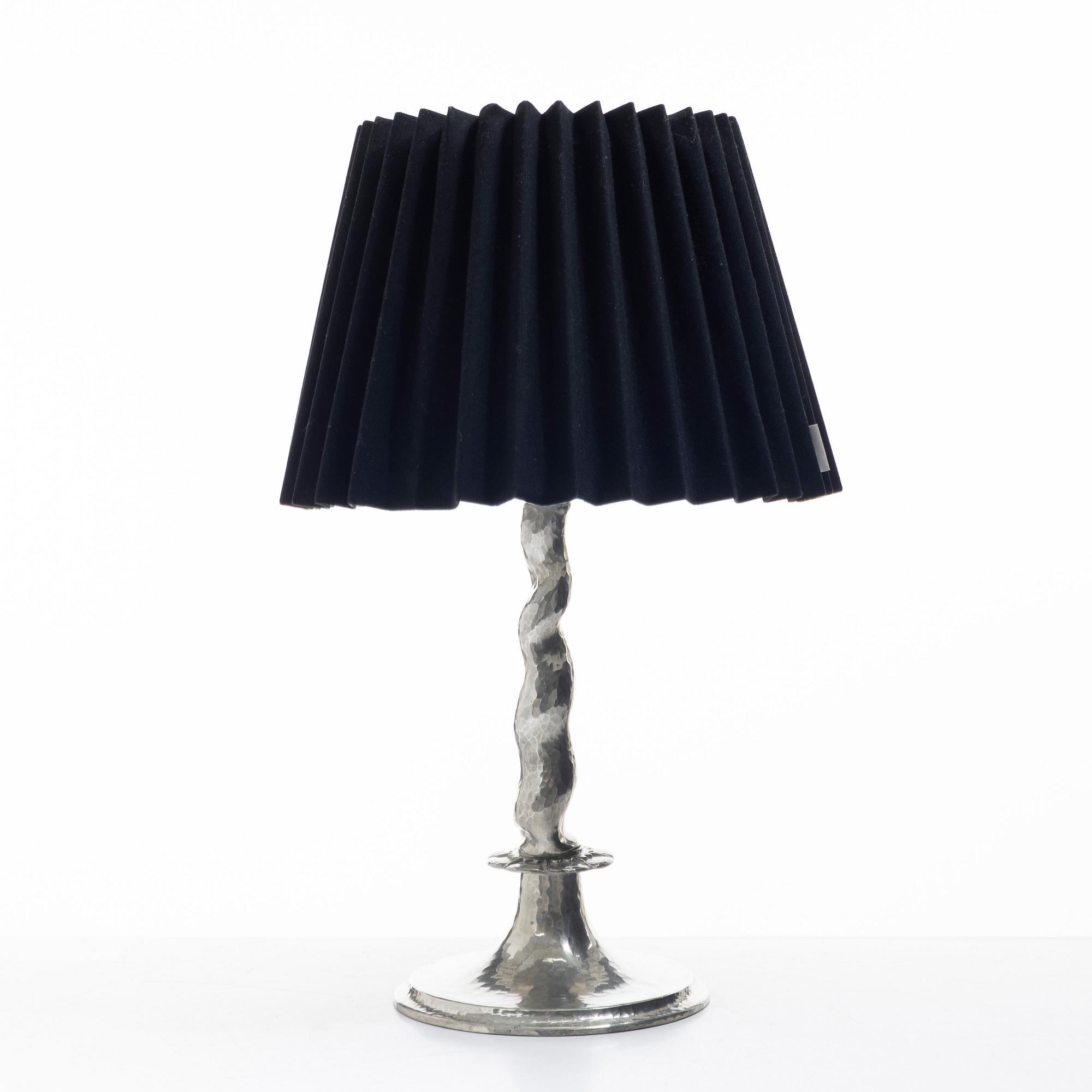 Harald Notini, a table lamp model 6891, Arvid Böhlmarks Lampfabrik, Stockholm, 1920s.