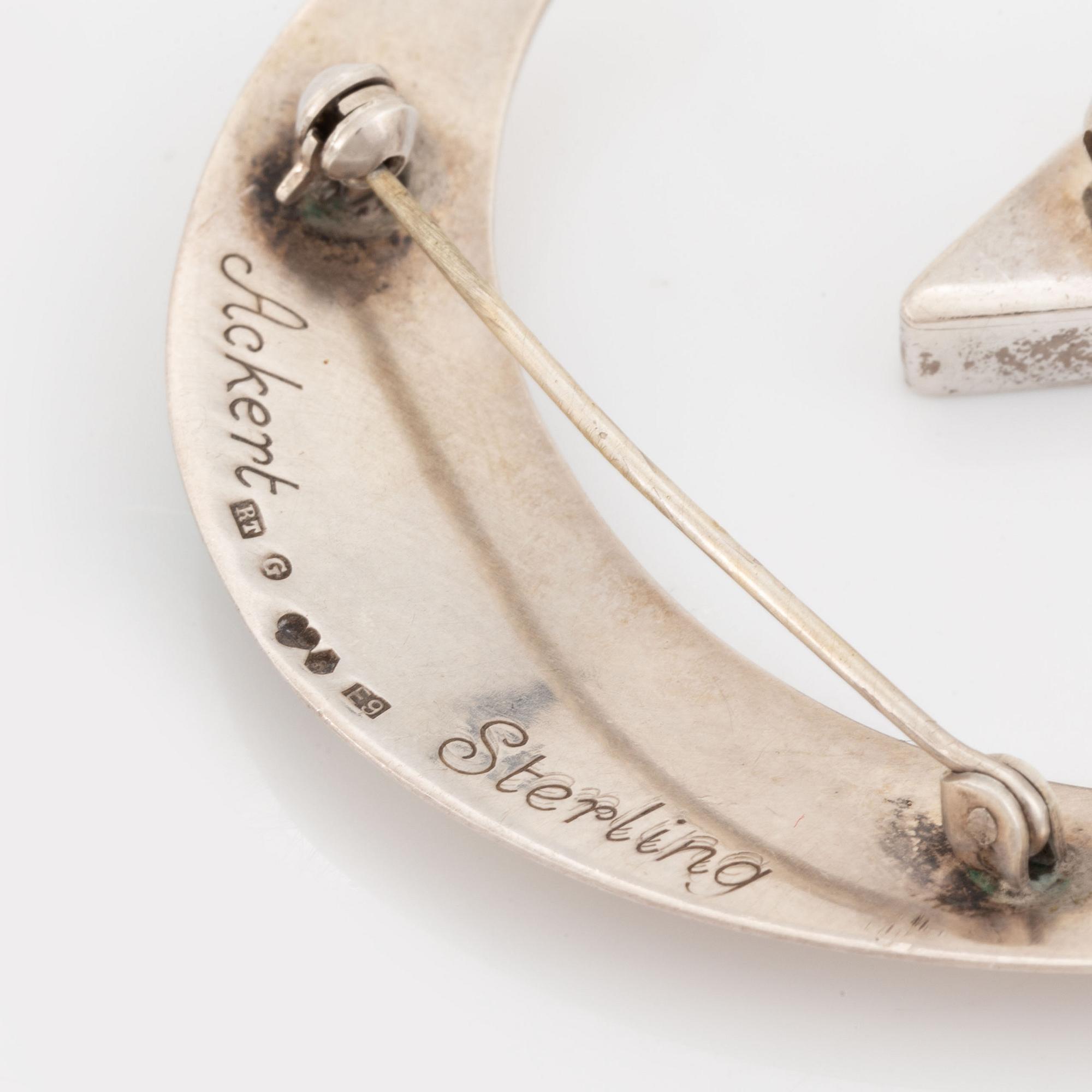 Acke Tötterman, broosches, 2 st silver.