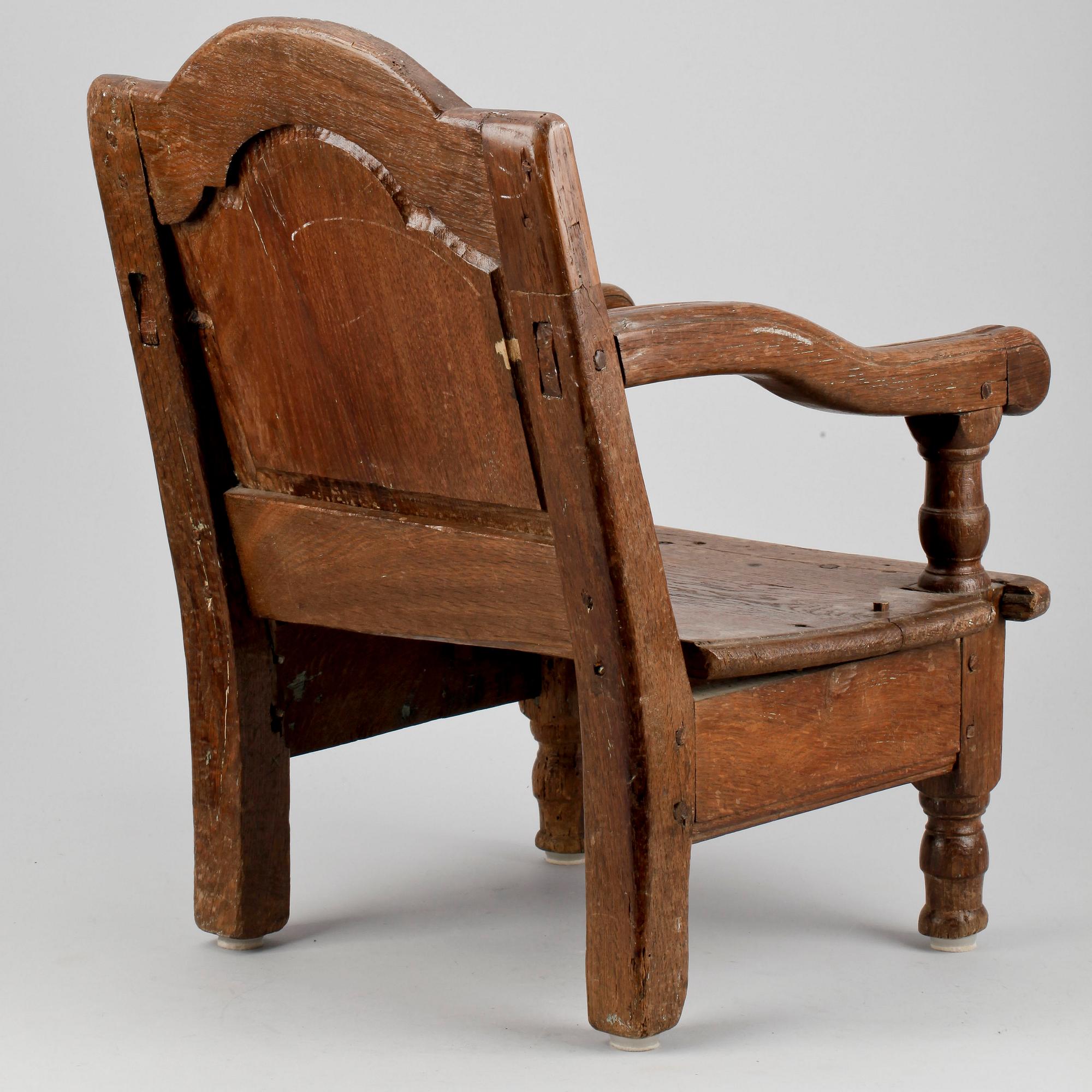 BARNSTOL, ek, 1700/1800-tal.