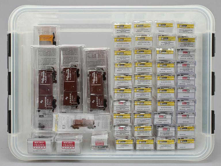 PARTI TÅGBANEDELAR, 60 st, Micro-Trains, 1900-talets fjärde kvartal.