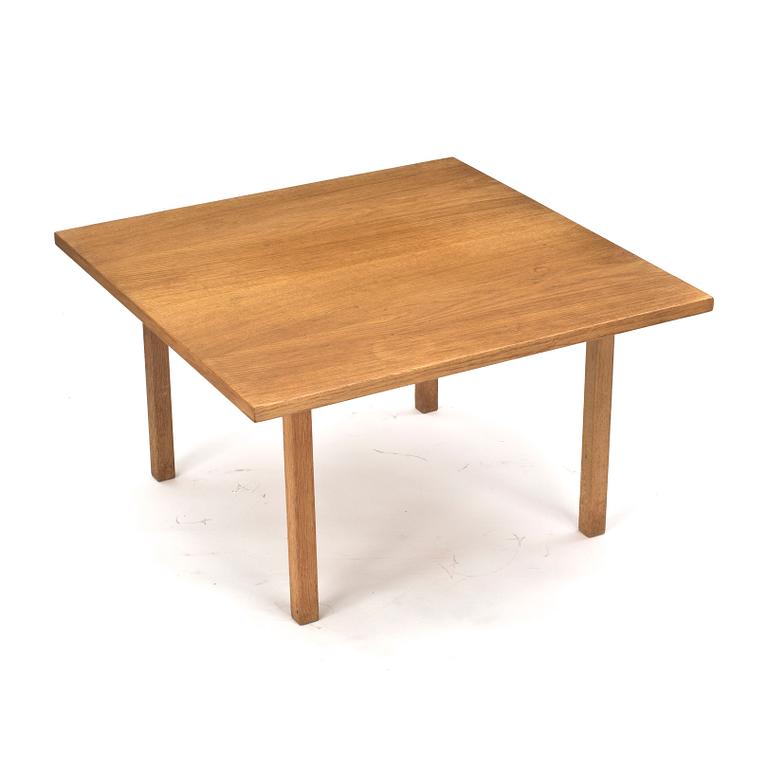 SOFFBORD. Design Hans Wegner för Andreas Tuck.