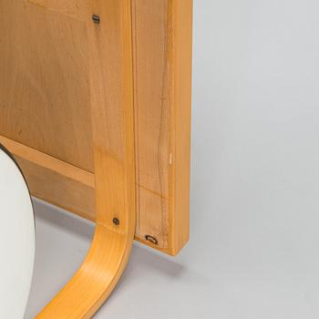 Alvar Aalto, serveringsvagn, modell 98, O.Y. Huonekalu- ja Rakennustyötehdas A.B. 1900-talets mitt.