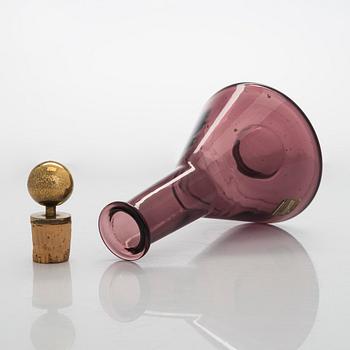 Tapio Wirkkala, karahvi, tilaustyö, signeerattu Tapio Wirkkala. Iittala/Kultakeskus, 1960-luku.