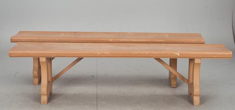 TRÄGÅRDSBÄNKAR, ett par, 1900-talets början.