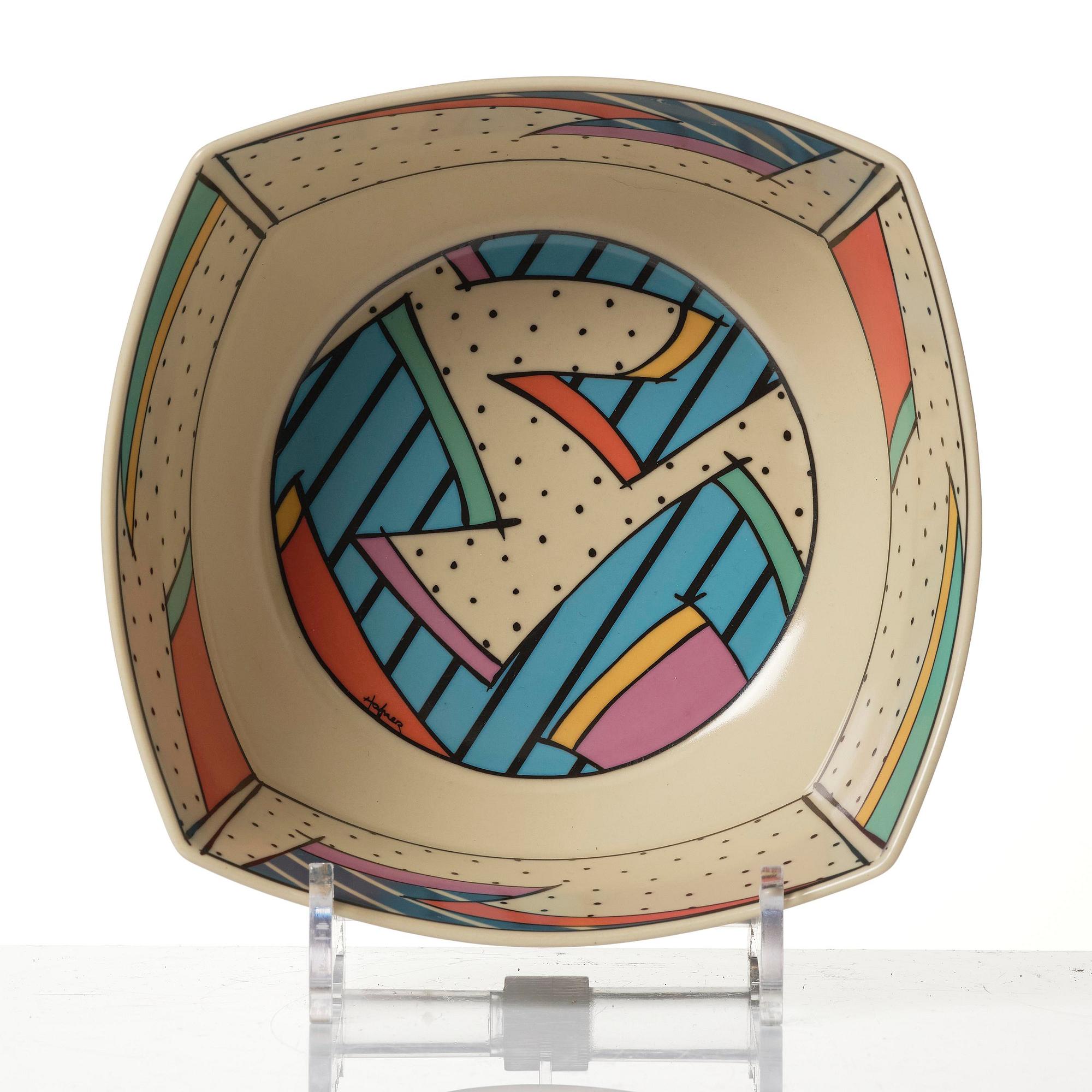 Dorothy Hafner, a 47-piece "Flash" ceramic dinner service, Rosenthal, Germany, post 1984.