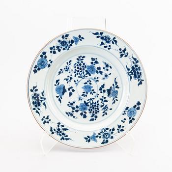 A Chinese Qianlong porcealin plate.