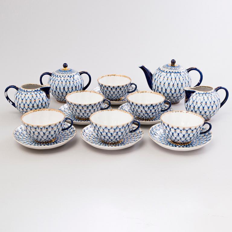 A 10-piece Lomonosov 'Cobalt Net' porcelain tea set, Made in USSR.