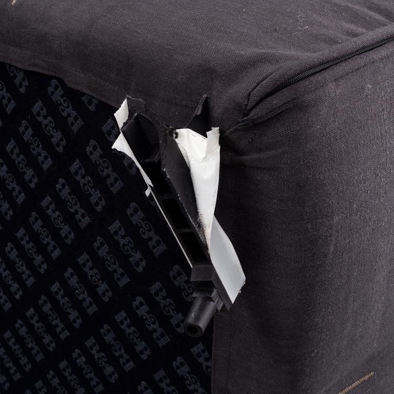 PATRICIA URQUIOLA, a 'Tufty-
Too' sofa, B&B Italia.