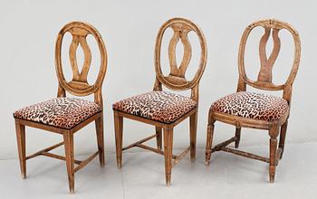 STOLAR, 3 st snarlika, gustavianska, omkring år 1800.