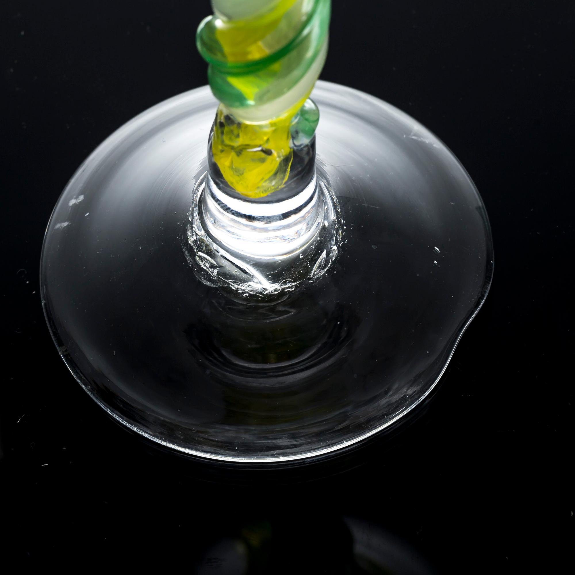 VINGLAS, 5 st. Rikke Bruzelius, Glasseriet, Danmark.