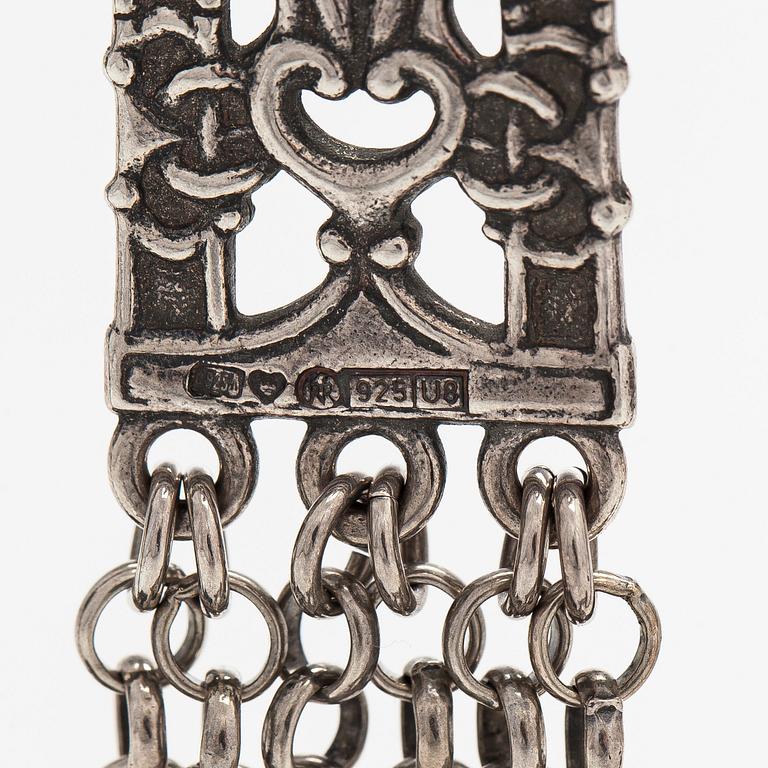 Kalevala Koru, a sterling silver 'Paradise/Hämäläisemännän juhlakääty' necklace. Helsinki 1997.