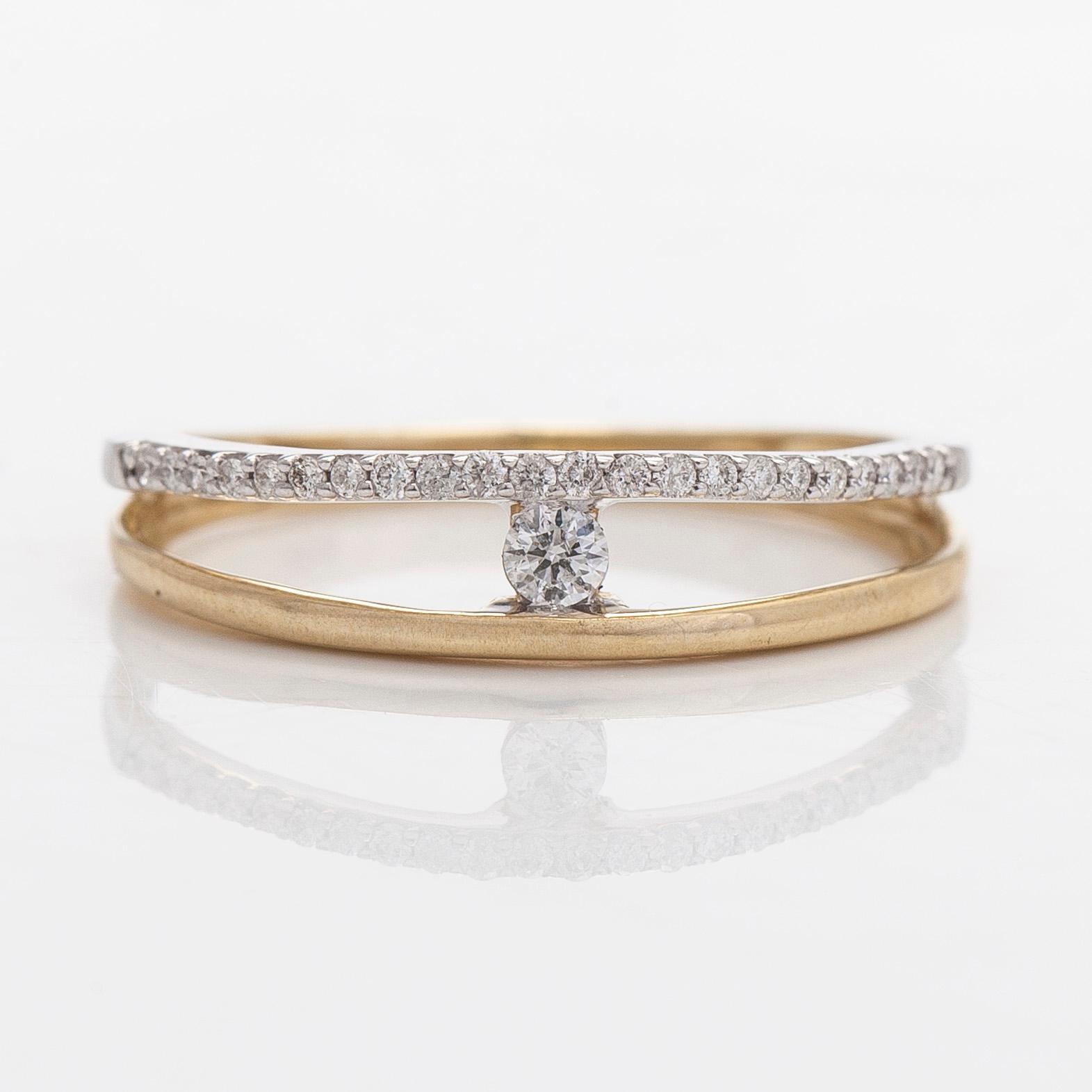 Ring, 14K guld och diamanter.