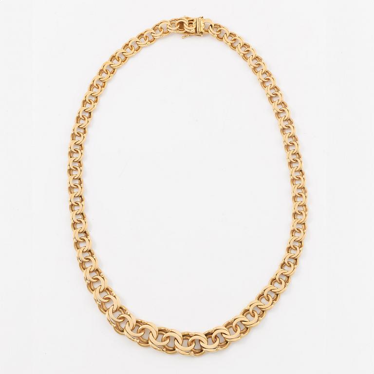 Necklace 18K gold.