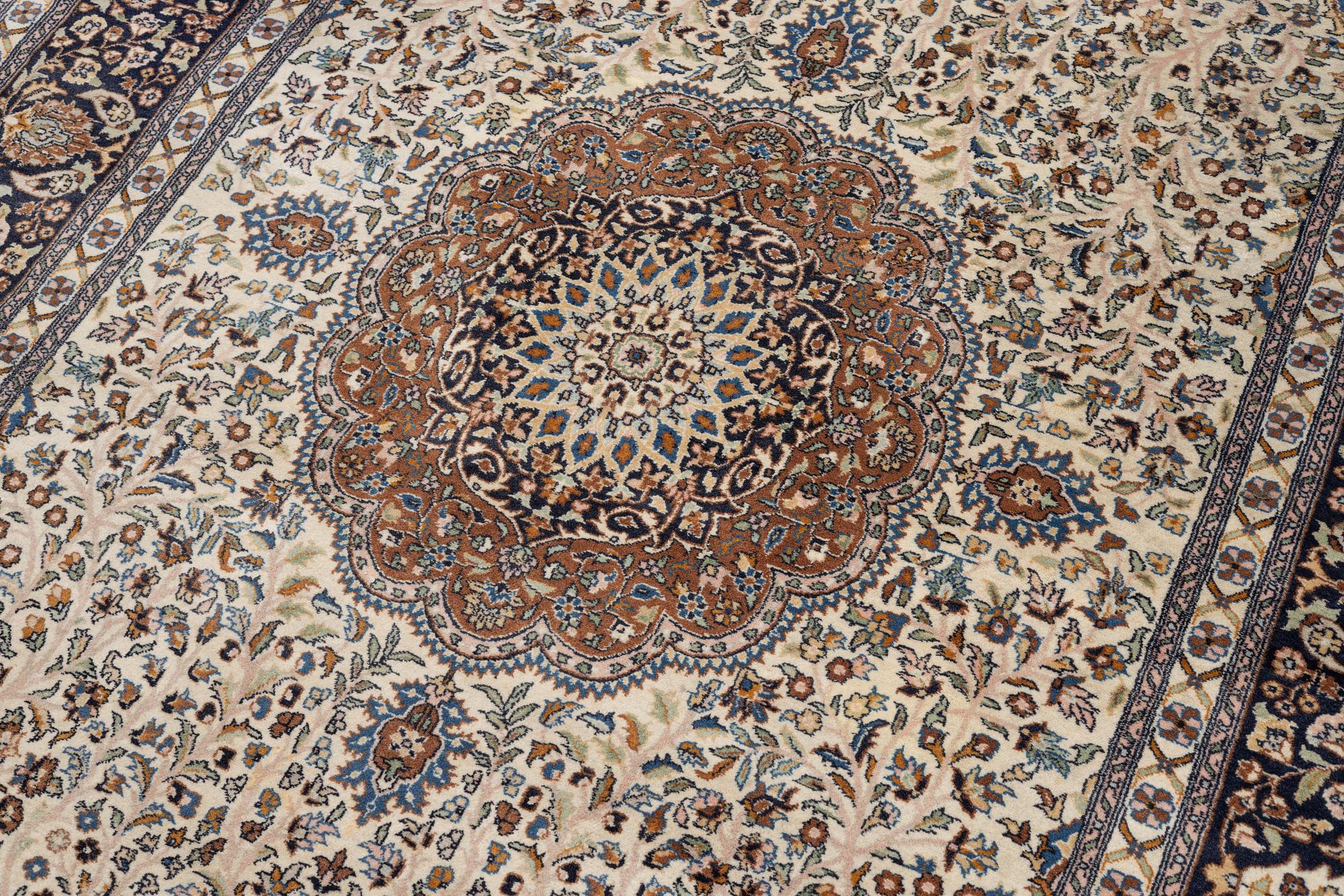 A oriental rug, c. 260 x 155 cm.