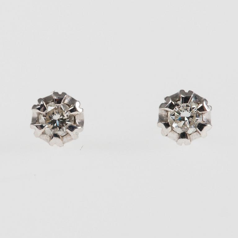 ÖRHÄNGEN, 14K guld, briljantslipade diamanter tot. ca 0,10 ct.