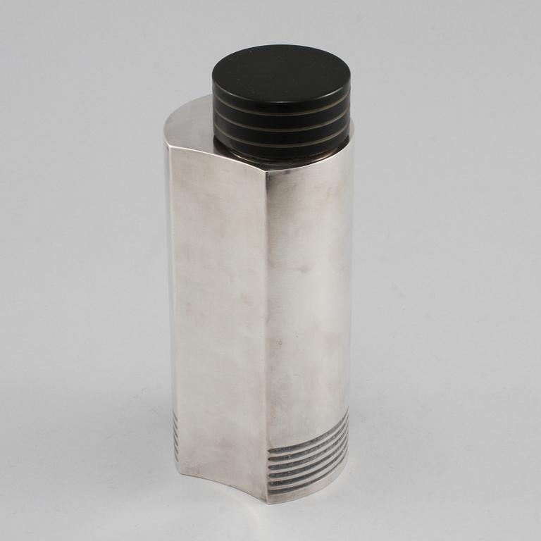 SHAKER, nysilver, Folke Ahrström, GAB, Stockholm, 1900-talets första hälft.