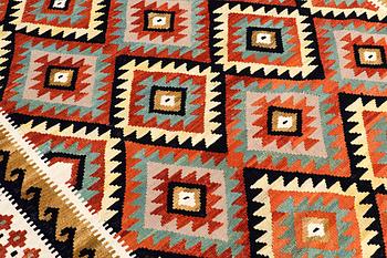 CARPET, Kilim, ca 299 x 198  cm.