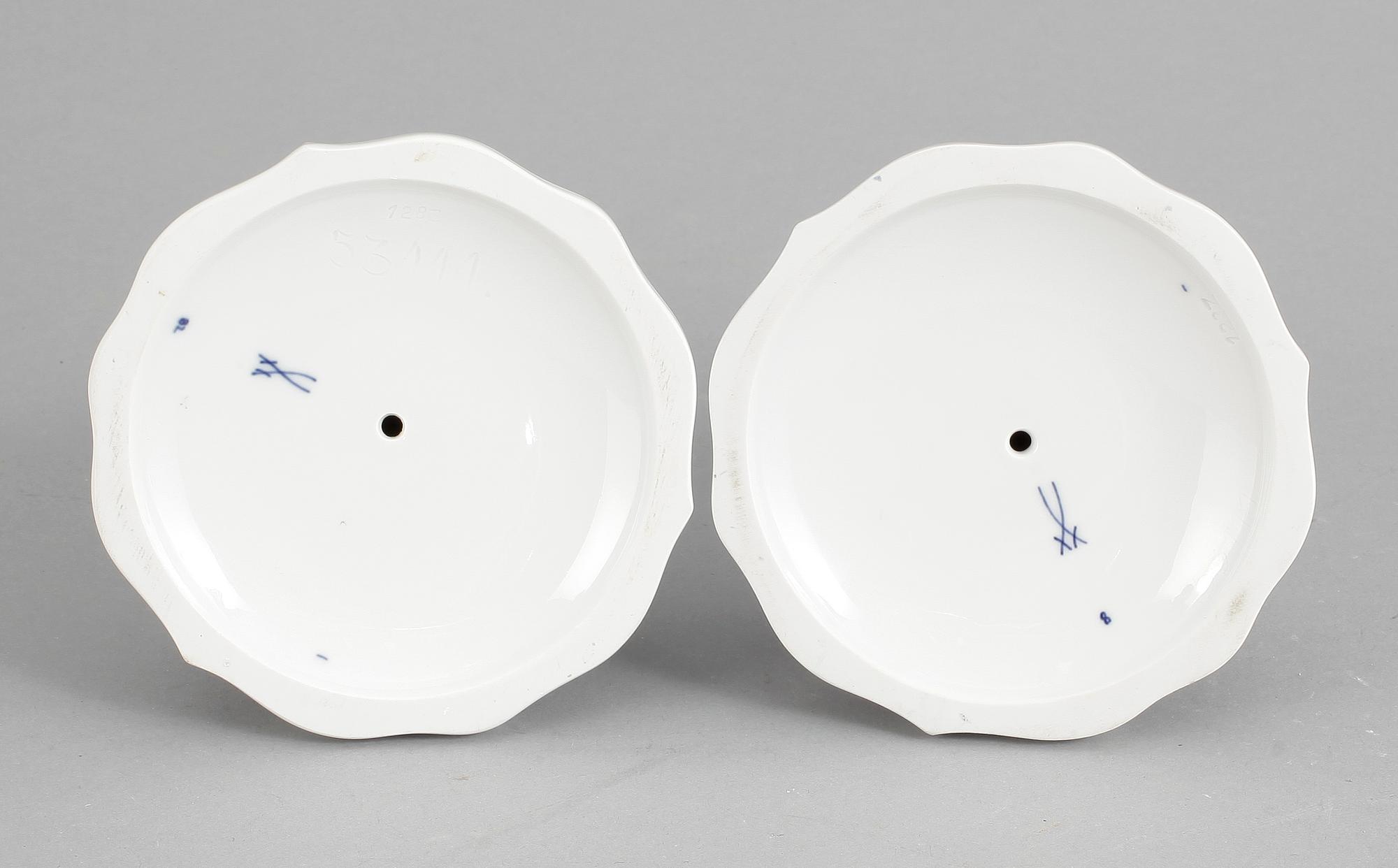 LJUSSTAKAR, ett par, porslin, Meissen, Tyskland, 1900-tal.