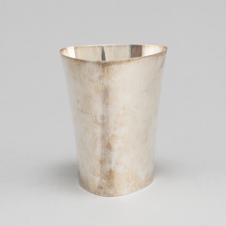 ERIC LÖFMAN, a silver vase, KG Markströms Guldsmeds Ab, Uppsala 1957.