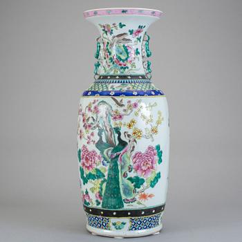 GOLVVAS, porslin, Kina, 1900-tal.