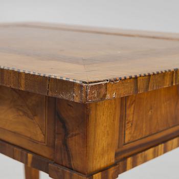 A Late Gustavian table, around 1800.