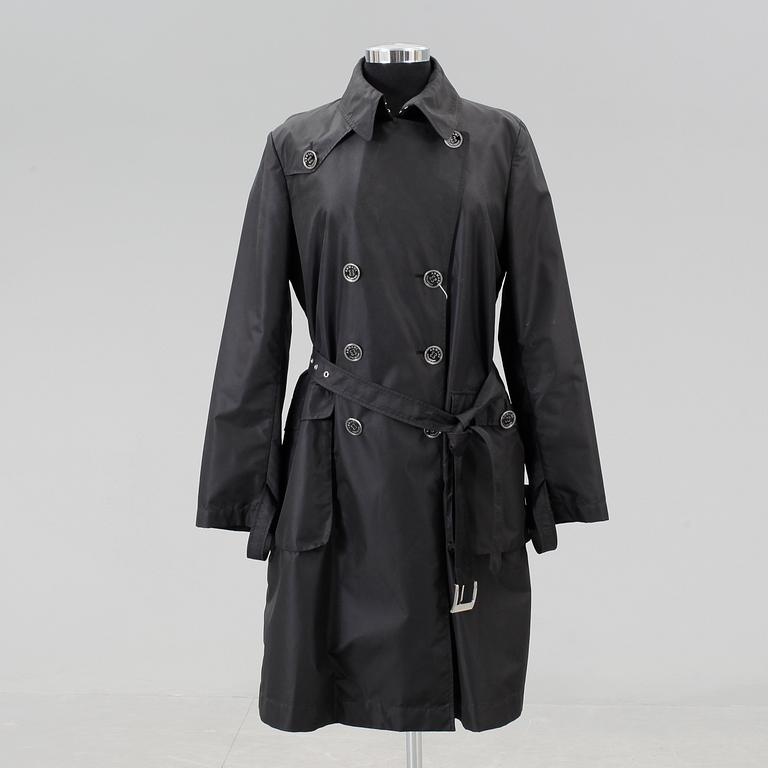 TRENCHCOAT, Armani.