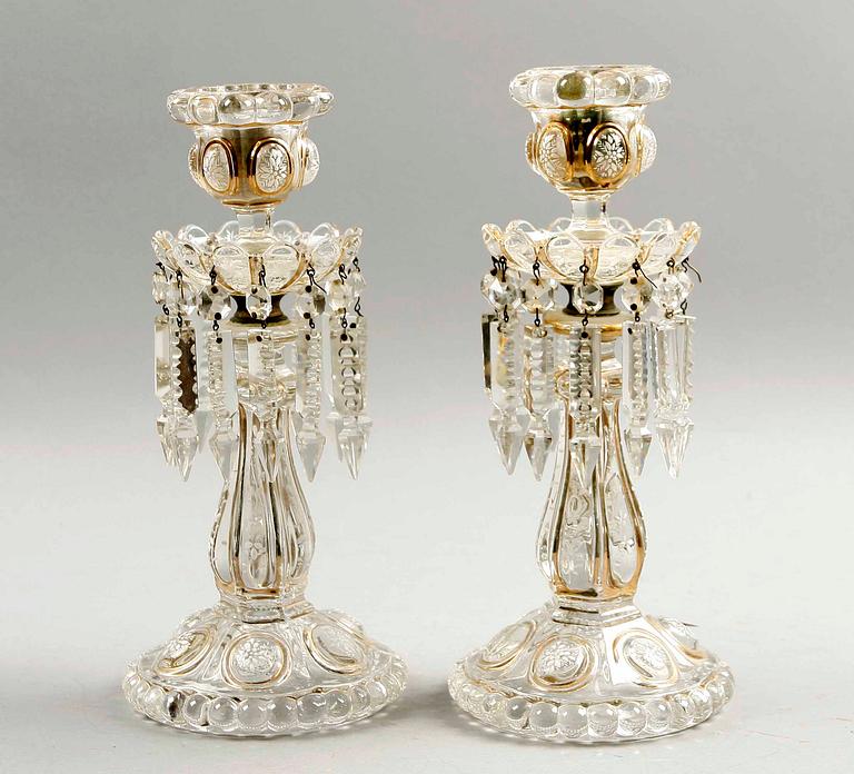 LJUSSTAKAR, ett par, glas, 1800/1900-tal.